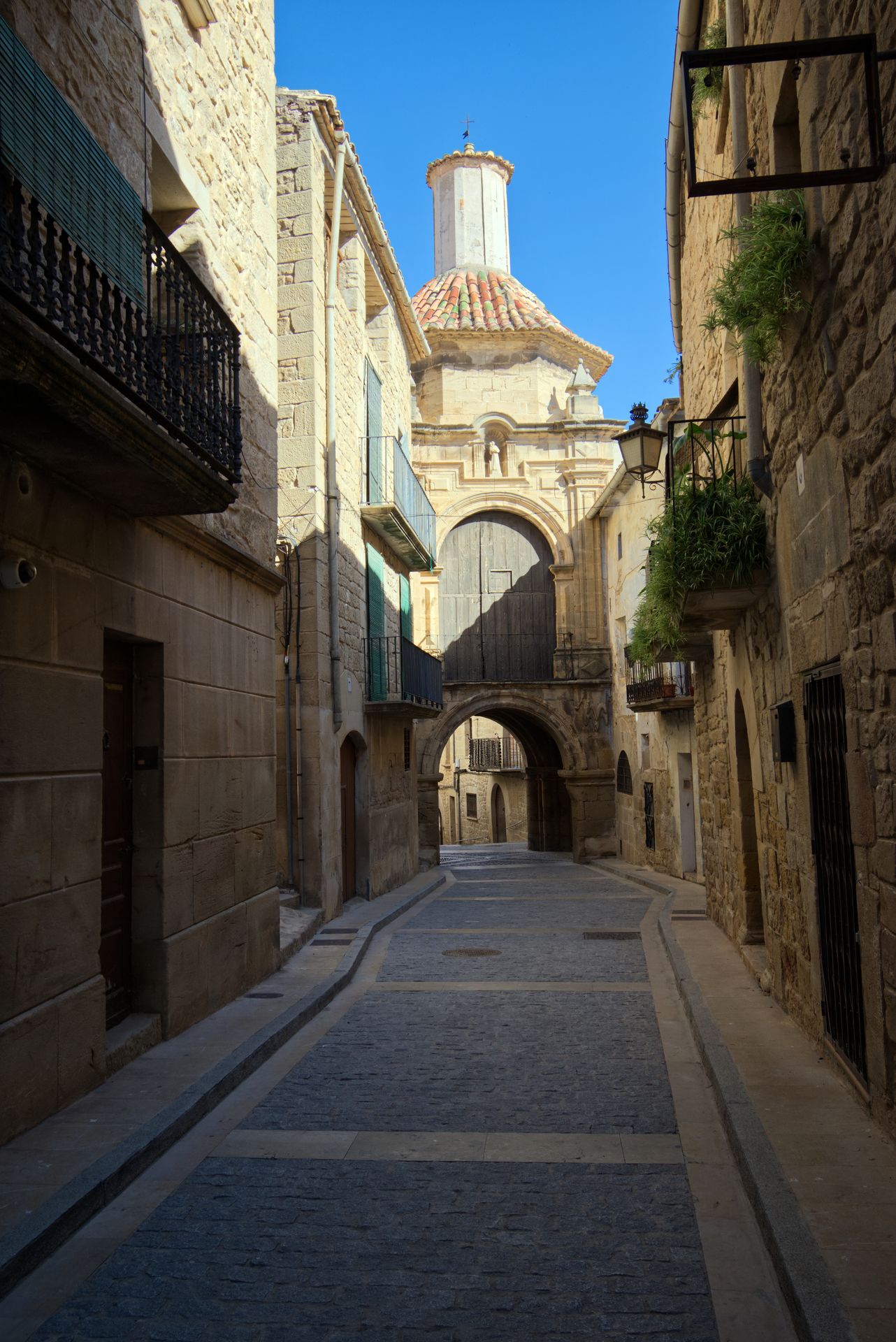Portal de Orta y Capilla de San Antonio