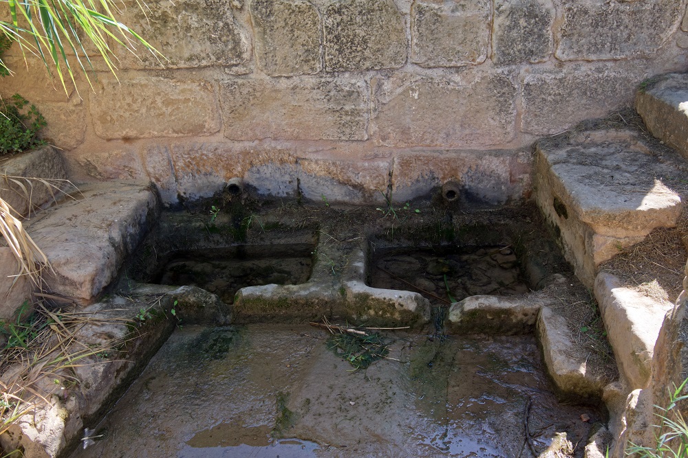 Font Vella